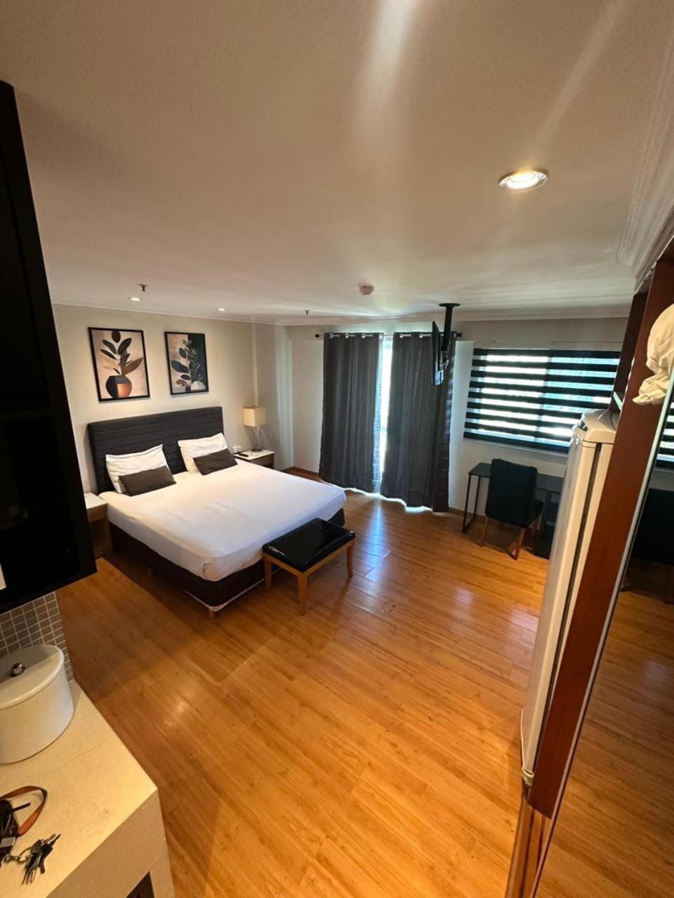 Barra Da Tijuca - 508 - De Frente Para Maravilhosa Piscina - Estacionamento Gratuito - Academia Comphania Atletica - Balsa Para Praia Gratis - Microondas - Geladeira Grande - Recepcao 24Horas - Wi-Fi - Com Pia Rio de Janeiro Exterior photo